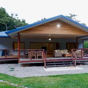 Coconut House Cape Tribulation
